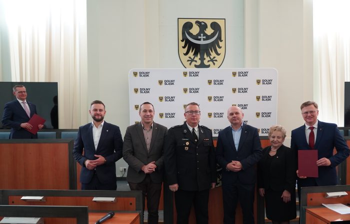 Miniaturka artykułu Promesa na nowy samochód ratowniczo-gaśniczy dla OSP Przedmoście