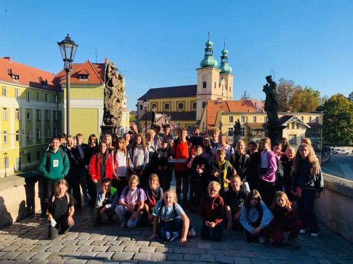 Miniaturka artykułu Uczniowie z Serbów poznawali Dolny Śląsk