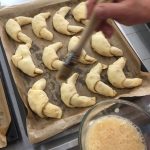 Pieczenie rogali świętomarcińskich w Klubie Seniora w Ruszowicach