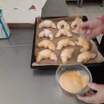 DROŻDŻOWE ROGALE W KLUBIE SENIORA
