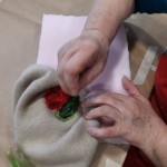 Zajęcia z techniki filcowania w Klubie Seniora w Ruszowicach
