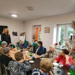 spotkanie z terapeutką w klubie seniora