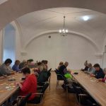 ozdoby choinkowe w klubie seniora