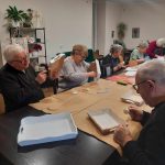 Zajęcia decoupage w Klubie Seniora w Ruszowicach