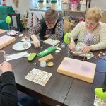 przygotowania do Wielkanocy w Klubie seniora